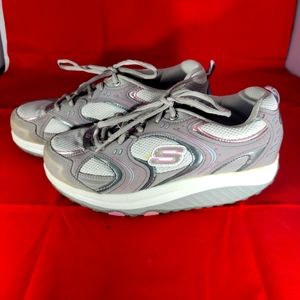 Sketchers Shape Ups #11806 Womens Toning Walking Rocker Shoes Gray Pink Size 9